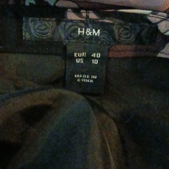 H&M Skirt Black Pink Floral Belted Midi Flowy Womens Size 10 - Picture 5 of 7
